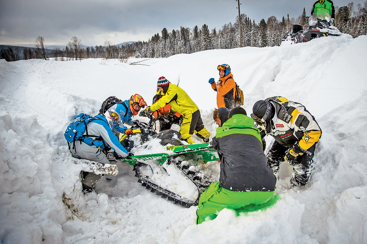 Ski-Doo и Lynx: снегоходы для глубокого снега