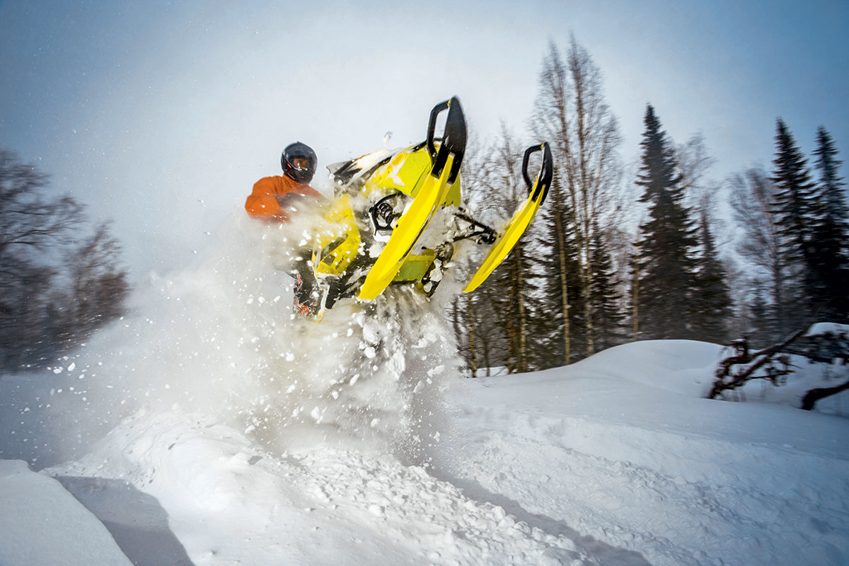 Ski-Doo и Lynx: снегоходы для глубокого снега