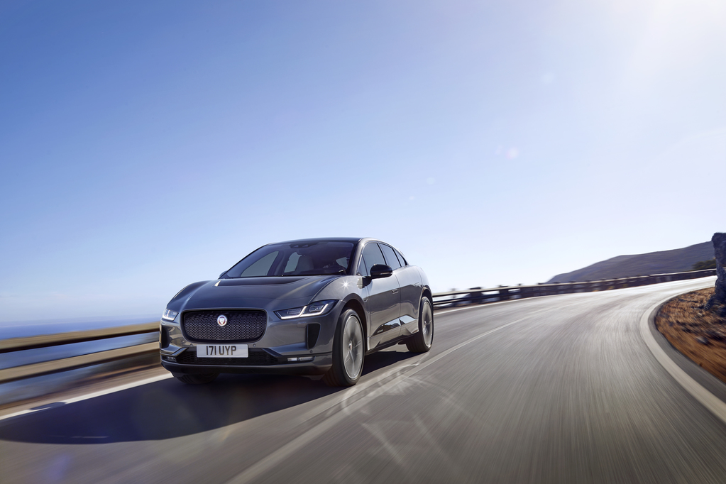Jaguar I-Pace: 4,8 секунды, 480 км и продажи в России