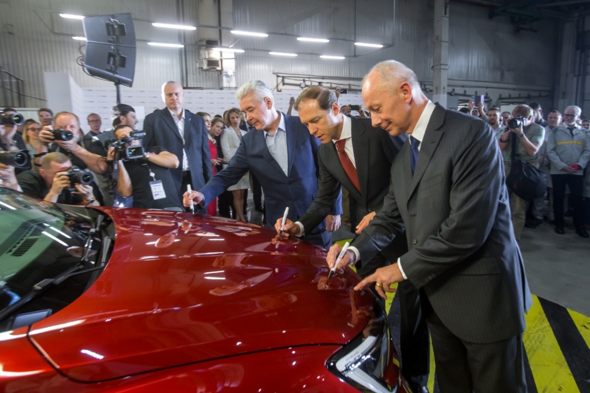 Тьерри Боллоре и Сергей Собянин посетили завод Renault