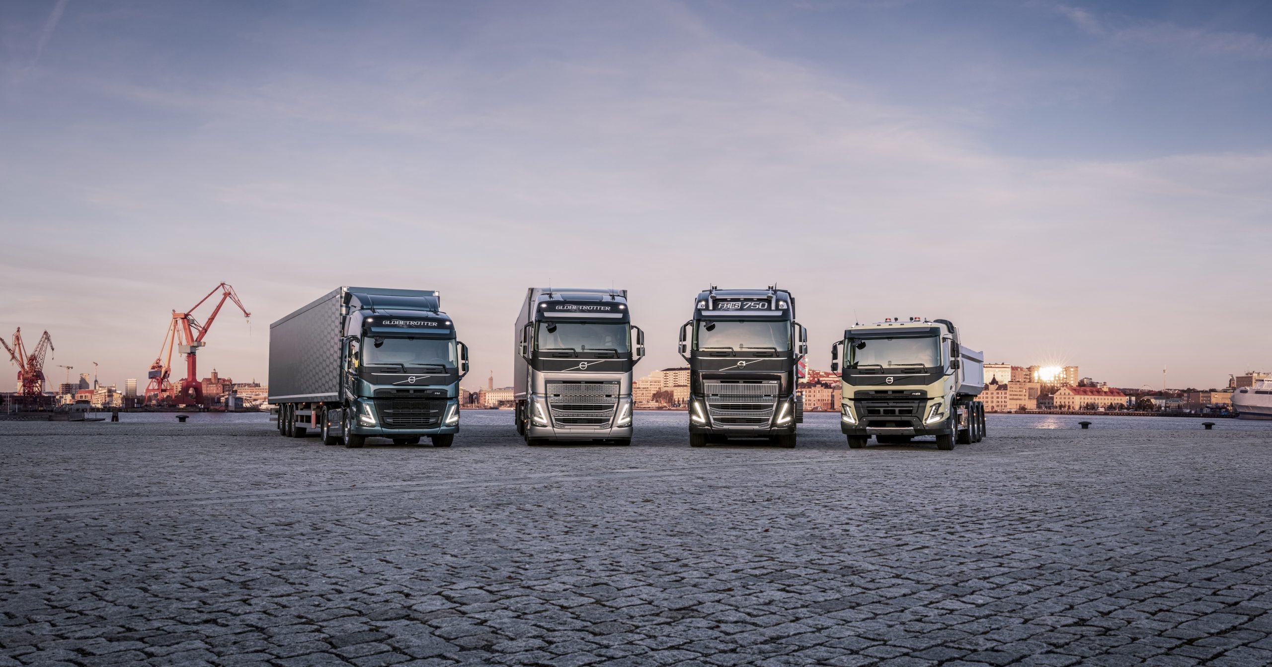 Безопасность, производительность, комфорт: Volvo Trucks представляет новое поколение грузовиков