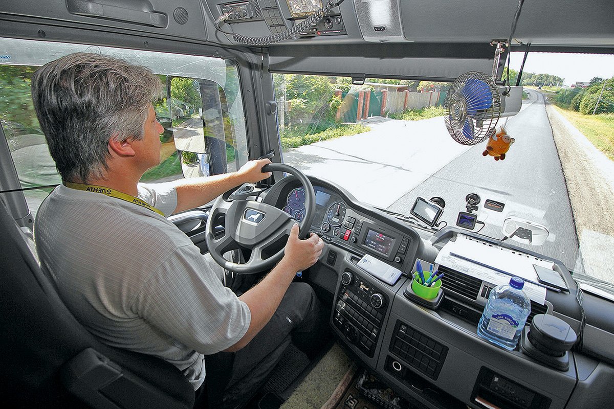 Отдых по графику: дальнобойщиков и водителей автобусов ждет новый штраф