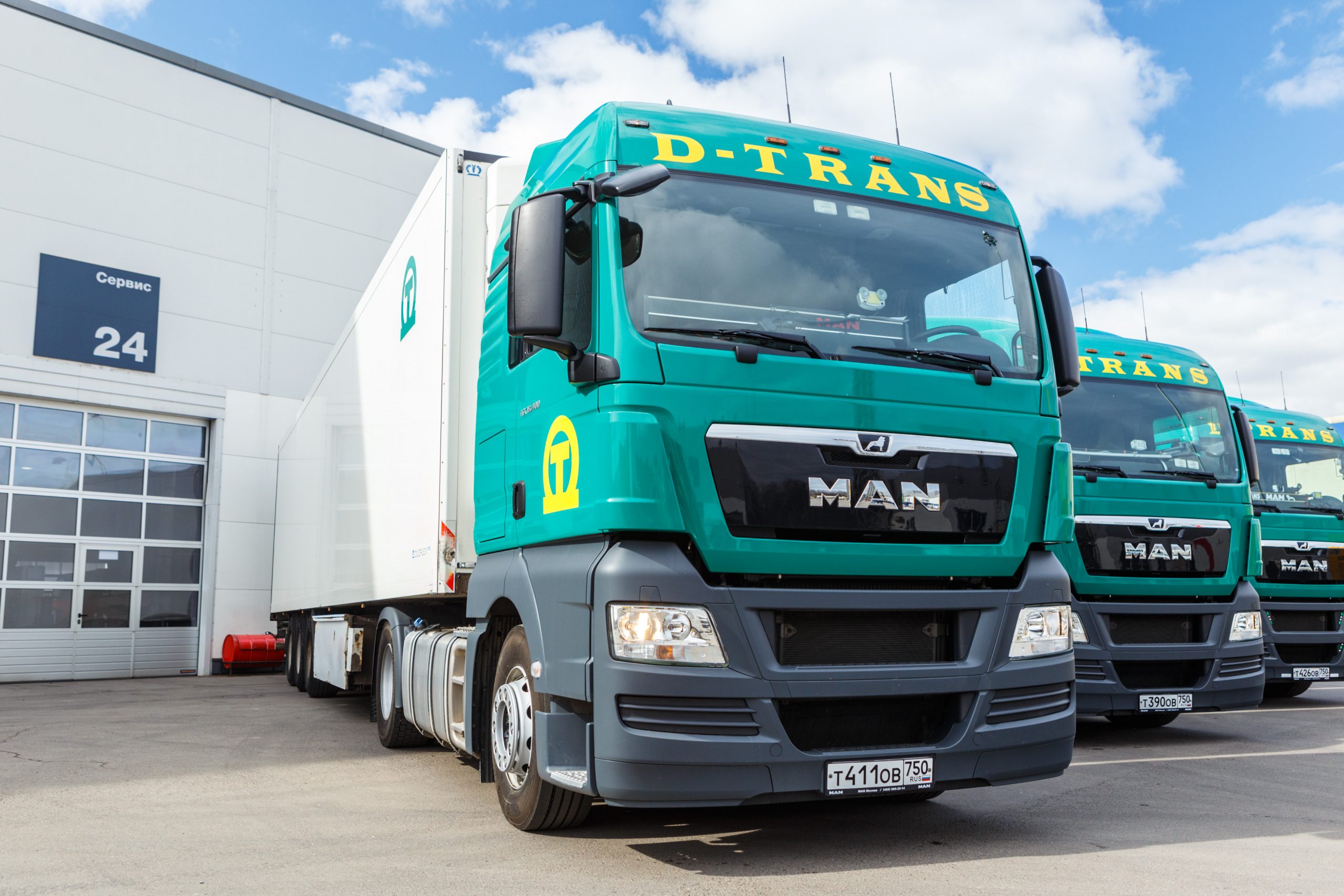 Вся Россия, Европа и Китай: один из крупнейших перевозчиков пополнил автопарк новыми грузовиками MAN