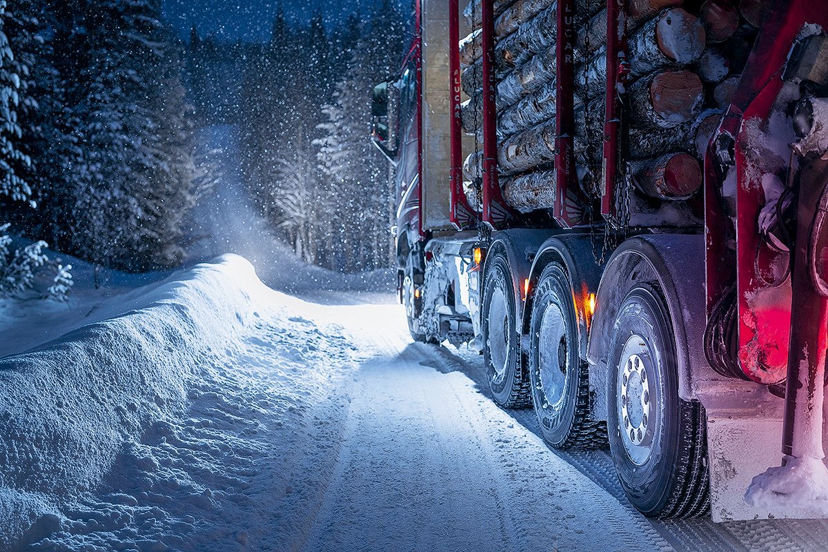 Нужна ли сезонная замена шин на грузовике? Вот, что об этом думают финны