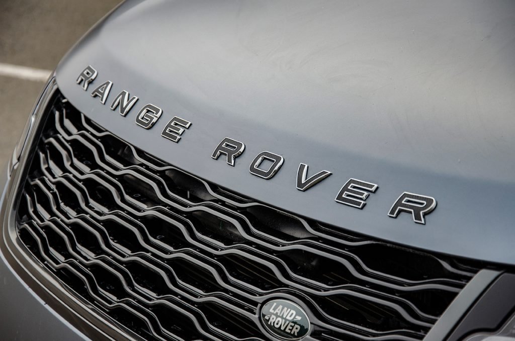550 сил, 680 Нм и 4,5 с до «сотни»: тест самого мощного и быстрого Range Rover Velar
