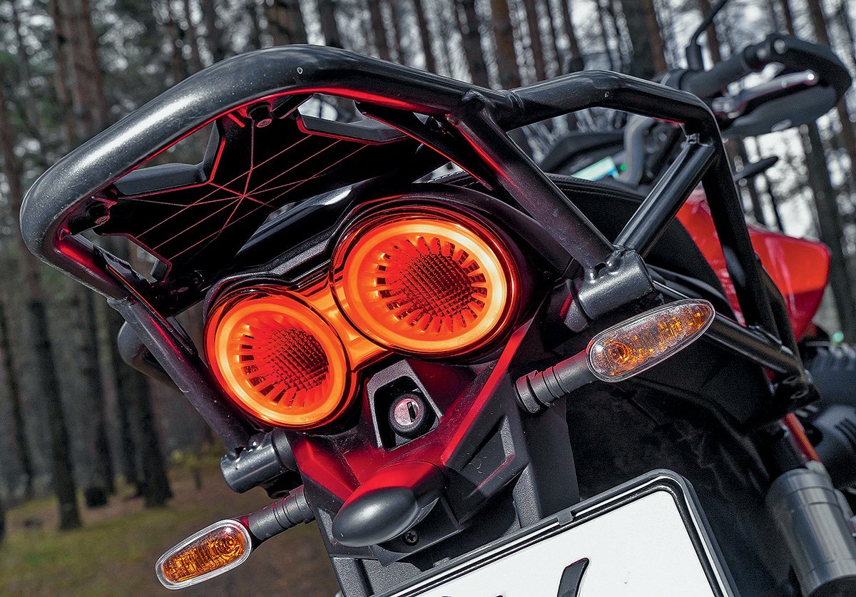 Итальянский «кроссовер» за миллион рублей. Moto Guzzi V85 TT