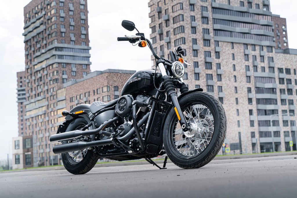 Тест Harley-Davidson Street Bob: чем удивил простой «Харлей»