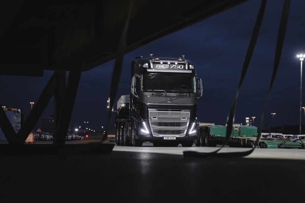 Volvo Trucks объявила о начале продаж своей новой модельной гаммы