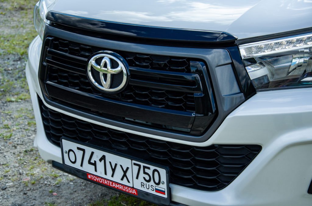 Взял на два месяца Toyota Hilux: теперь понятно, за что любят этот пикап