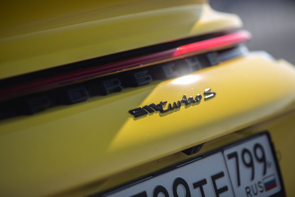 Porsche 911 Turbo S: почему нет смысла покупать его для «понтов»