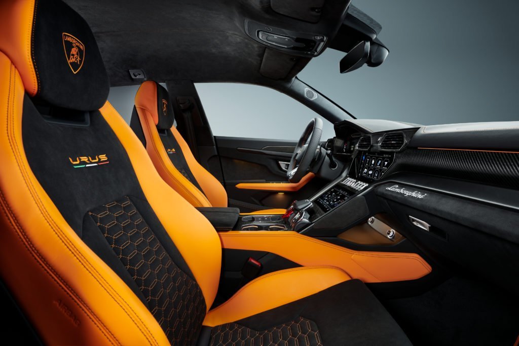 Как менялись цвета суперкаров Lamborghini?