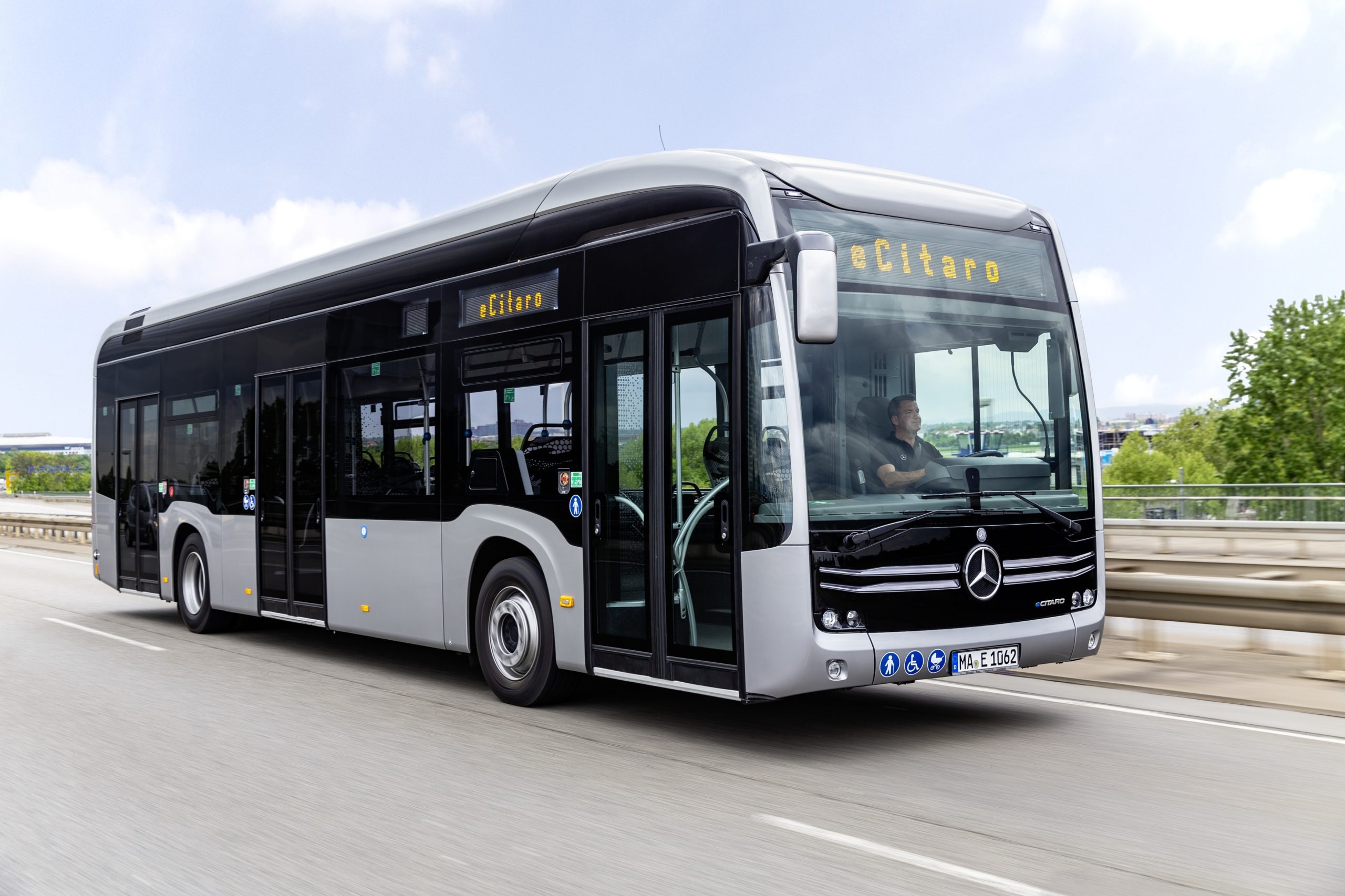 Операция «проводник»: электробусы Mercedes-Benz eCitaro получат твердотельные аккумуляторы