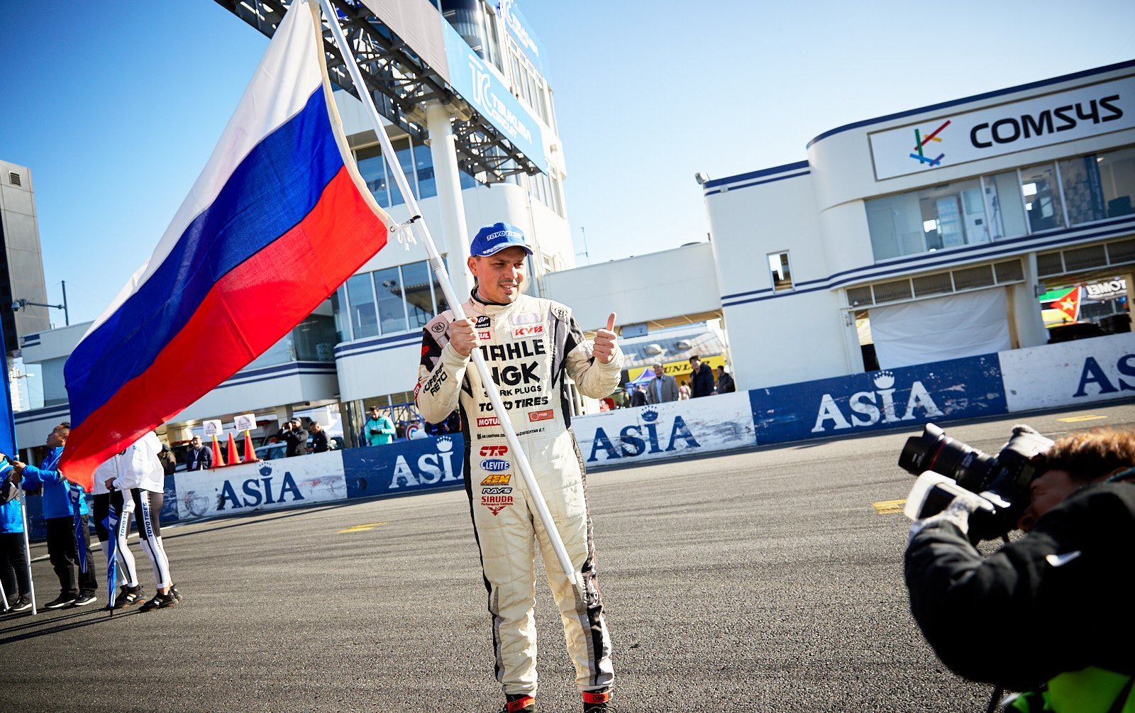 Россиянам разрешено использовать флаг и гимн на интерконтинентальном кубке FIA по дрифту