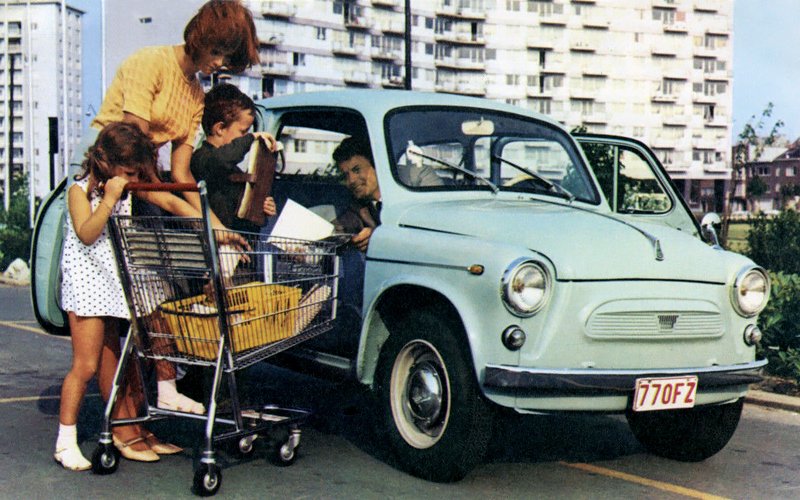 Машины, запчасти, квартиры, отдых и еда: сколько все это стоило в СССР