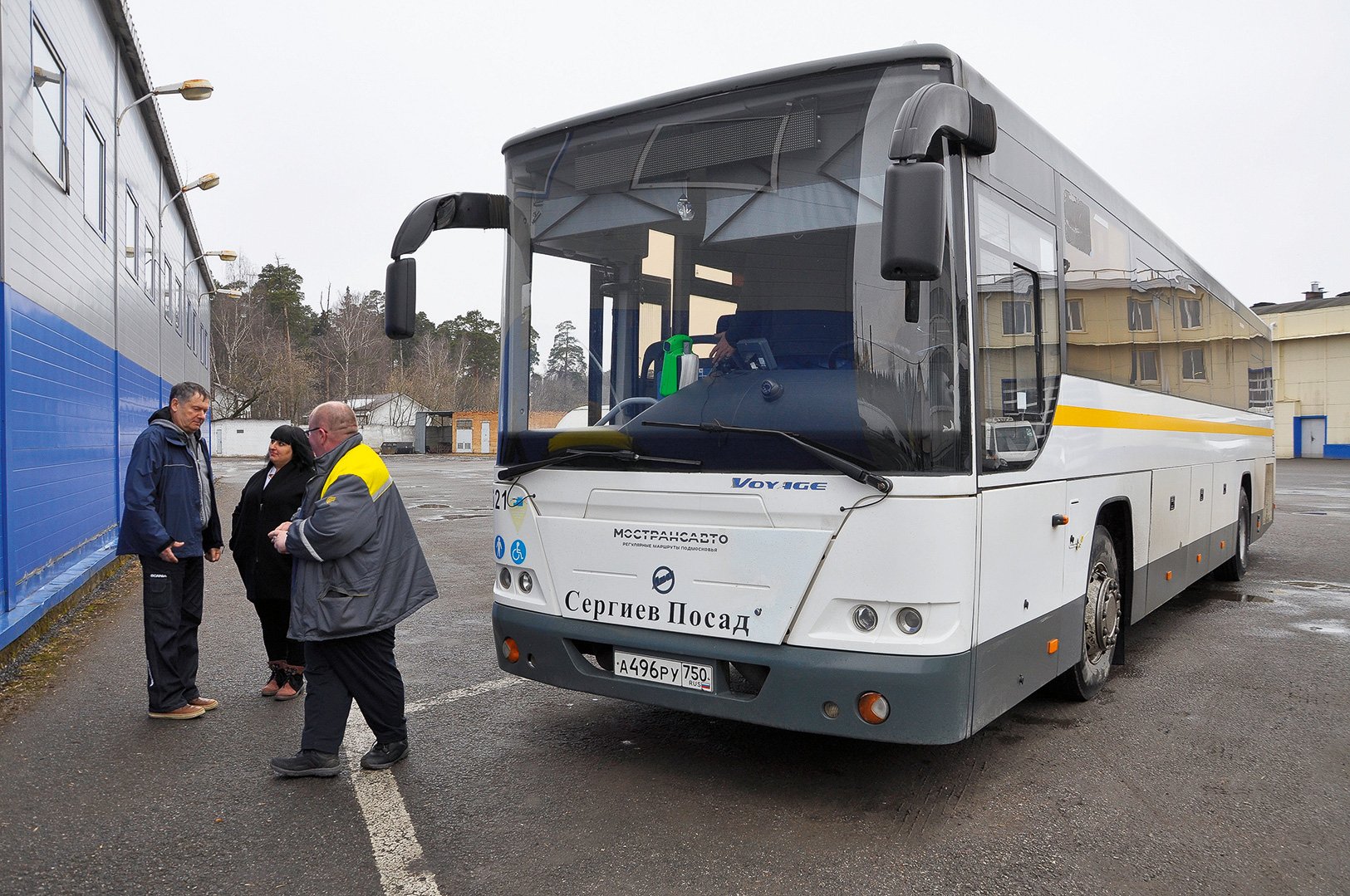 «Не такие закостенелые, как мужики»: инструкторы Scania оценили навыки женщин-водителей автобусов