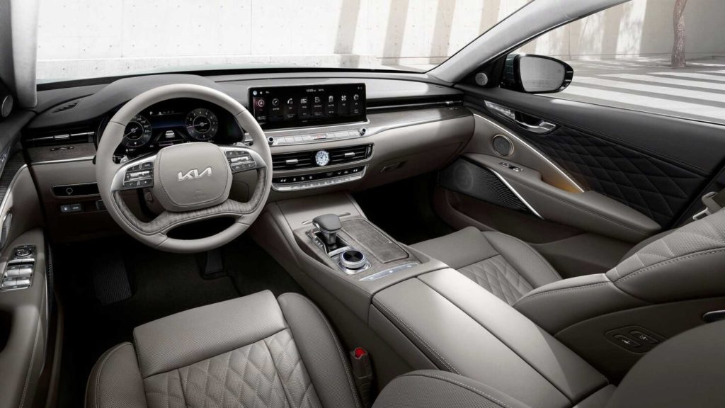 Kia рассекретила интерьер обновлённого седана K9