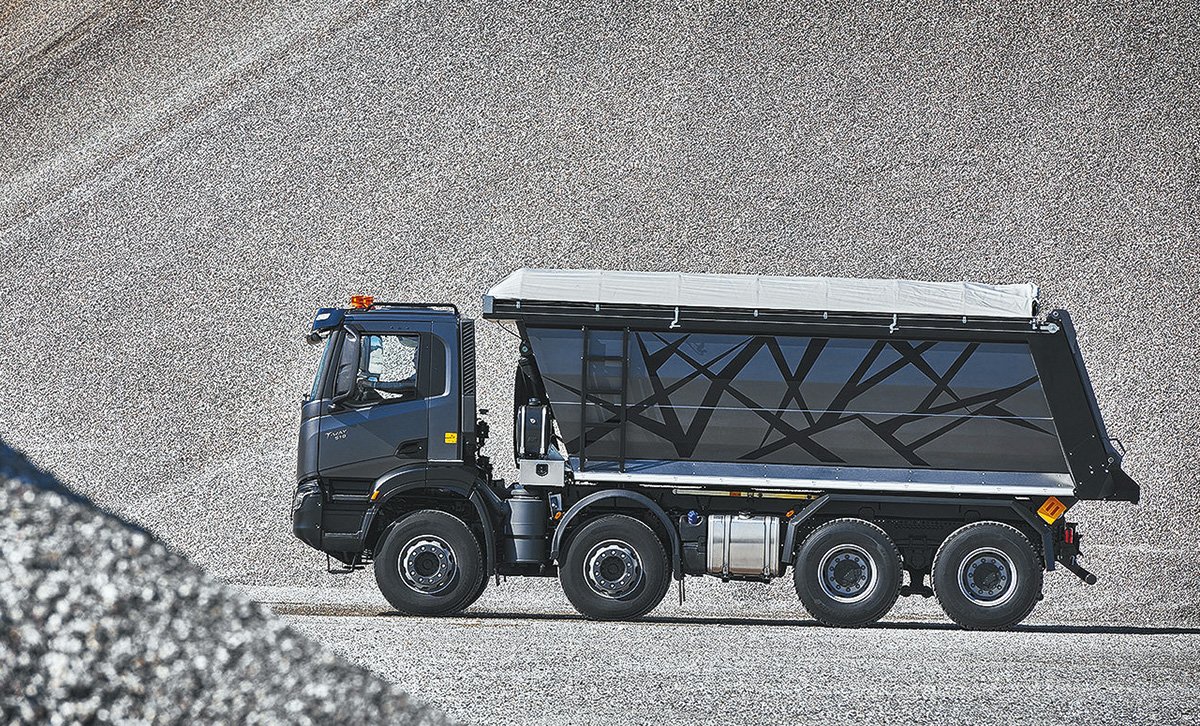 Карьерный самосвал Iveco T-Way: этот грузовик хочет, чтобы с ним обращались плохо