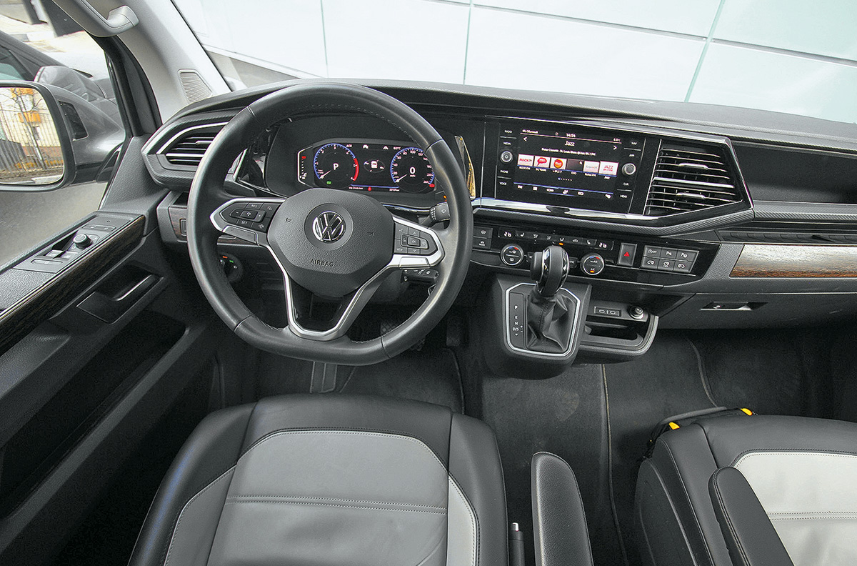 Идеальный минивэн? Тест нового Volkswagen Multivan