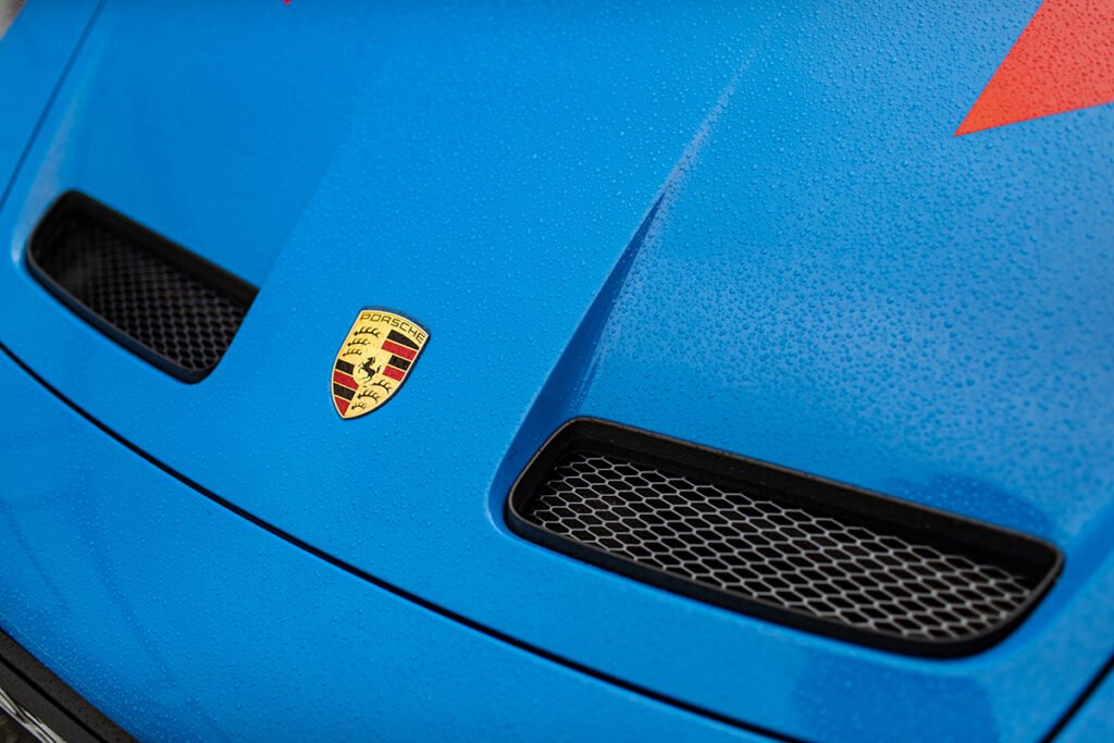 Почему Porsche 911 GT3 – это царь автодромов: сравнил с Cayman GT4 и сделал выводы