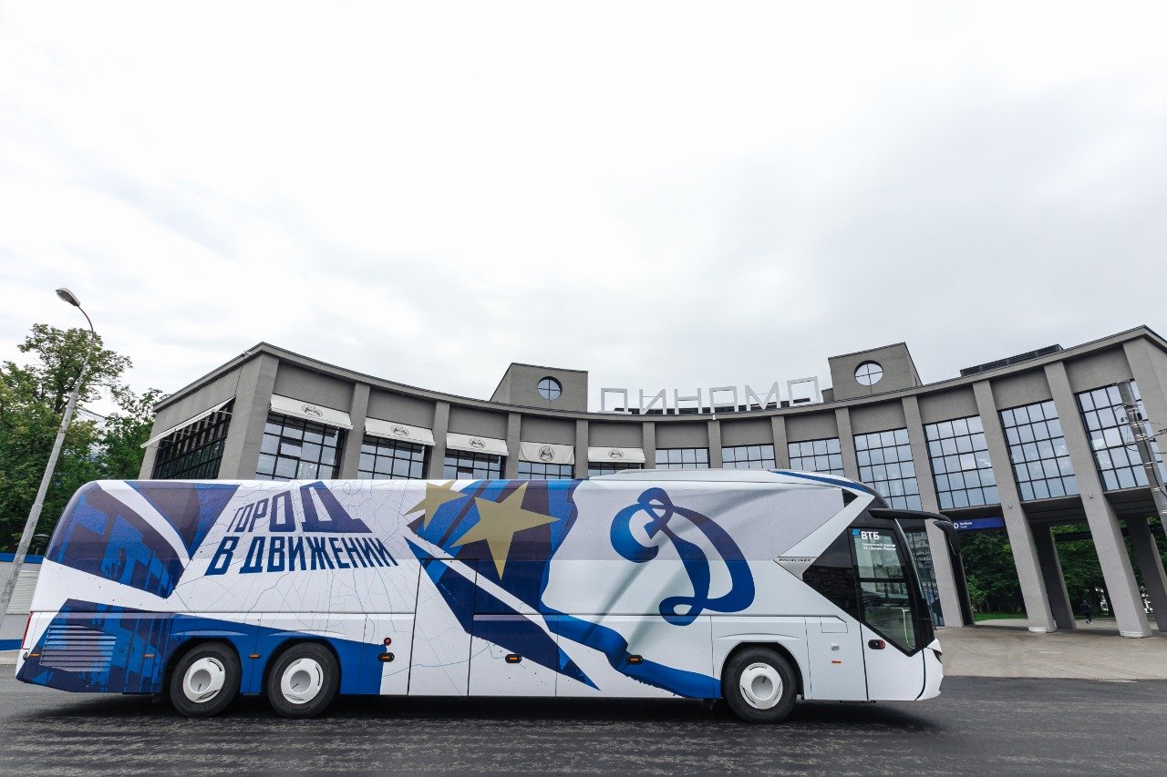ФК «Динамо Москва» обзавелся 470-сильным клубным автобусом Neoplan
