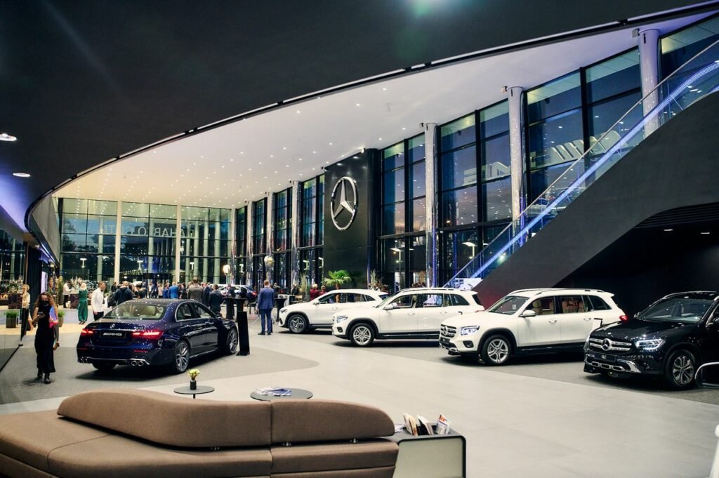 В Москве открыли новый флагманский салон Mercedes-Benz — «Панавто Сити»
