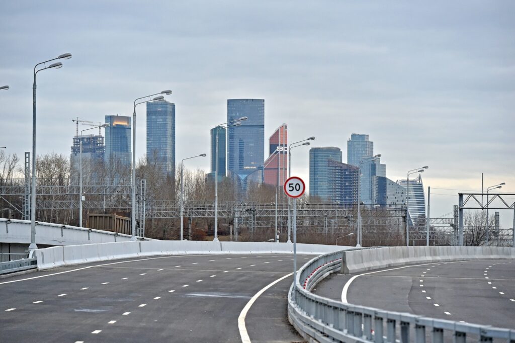 С 27 октября в Москве увеличат разрешенную скорость: рассказываем где