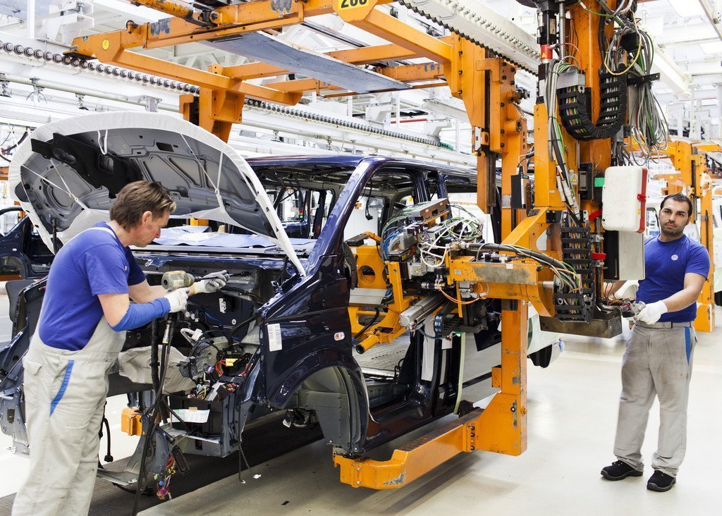 В Германии стартовало серийное производство Volkswagen Multivan Т7