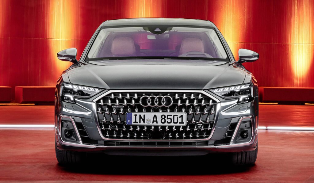 Обновленный Audi A8: все лучшее досталось китайцам