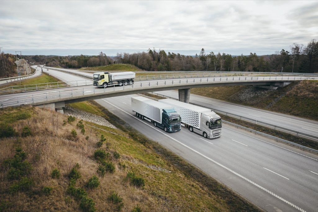 Грузовики Volvo станут еще экономичнее: шведы представили ряд обновлений для 11- и 13-литровых моторов