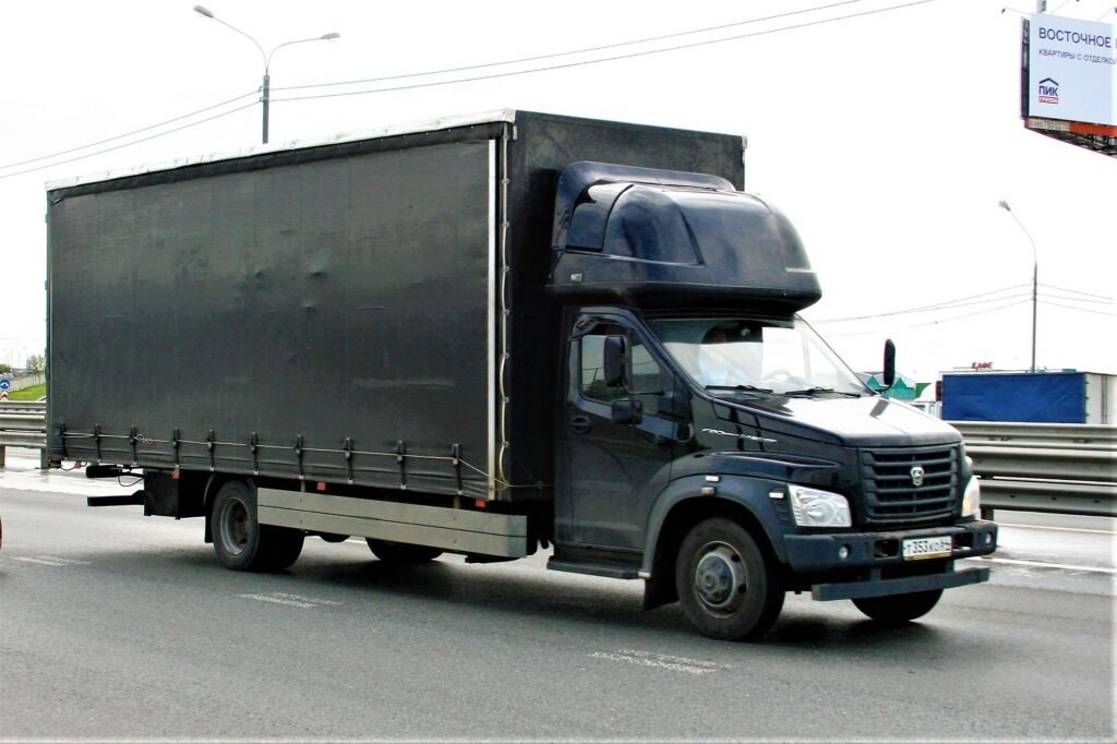 Спальник для «ГАЗели» и не только: как умельцы из Нижнего Новгорода уже 20 лет дорабатывают кабины грузовиков