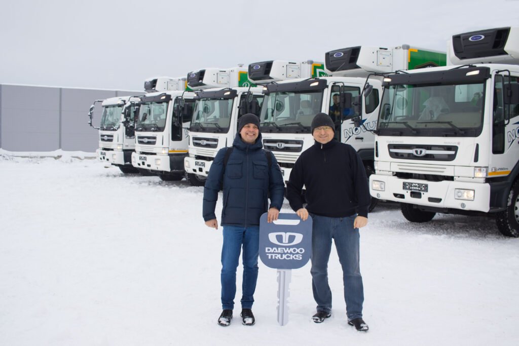 X5 Group пополнила свой автопарк новыми грузовиками Daewoo Novus CH7CA