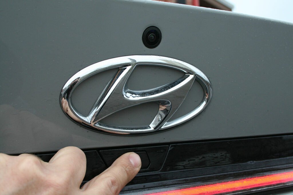 Взял новый Hyundai Elantra: рассказываю, что понравилось, а что нет