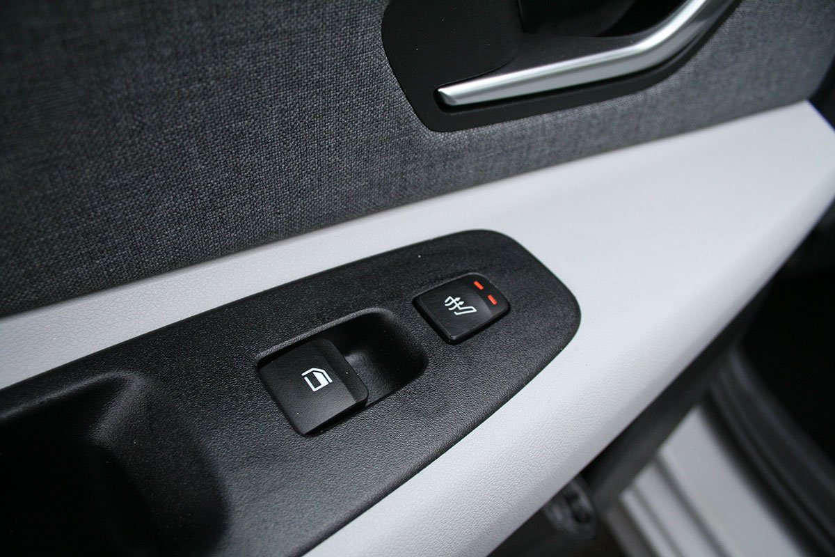 Hyundai Elantra или Skoda Octavia: что выбрать? Сравнили и удивились Тест Драйв 