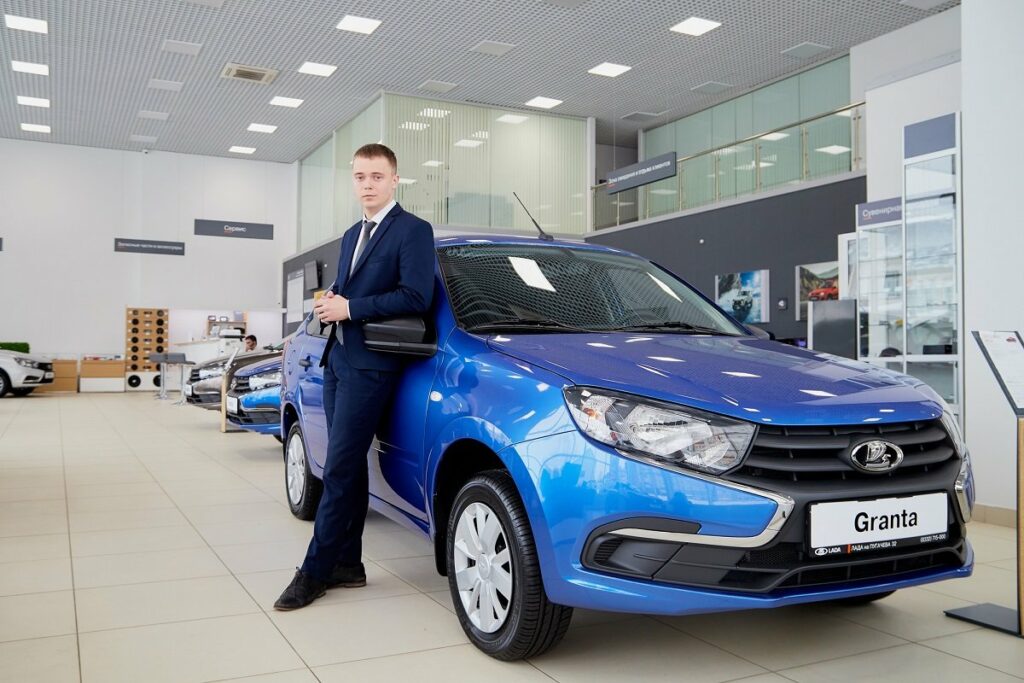 Банкет за счет покупателей: как АВТОВАЗ получил рекордную прибыль продав меньше автомобилей