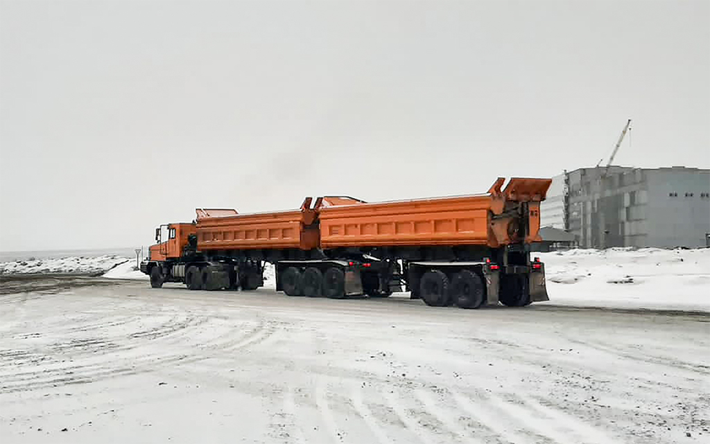 Русские гиганты: самосвальные автопоезда Тонар трудятся на алмазных рудниках