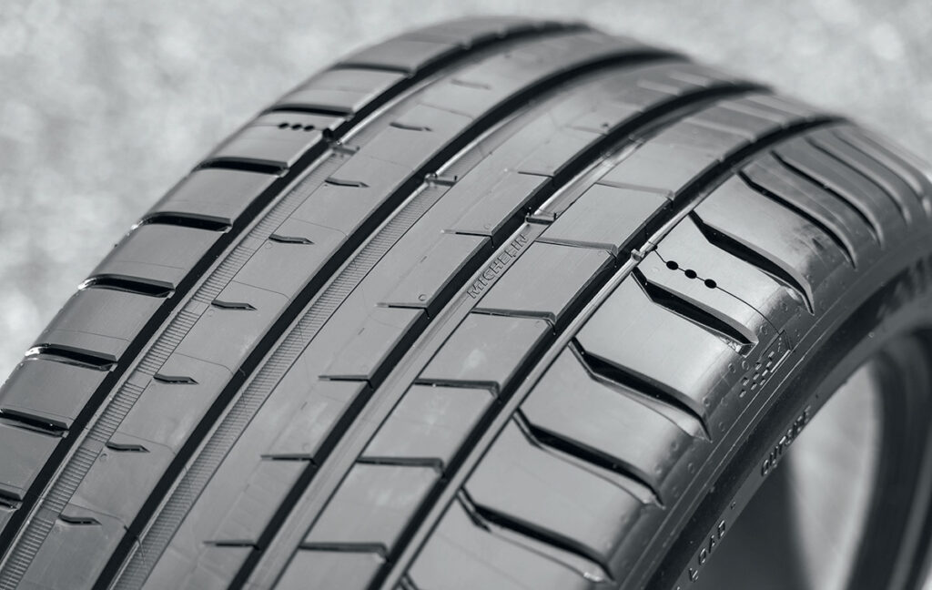 Какой должна быть «идеальная» летняя шина: разбираемся на примере Michelin Pilot Sport