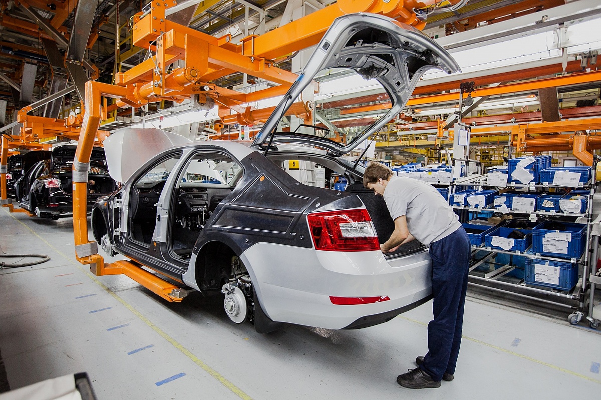 Volkswagen может возобновить производство в России в сентябре