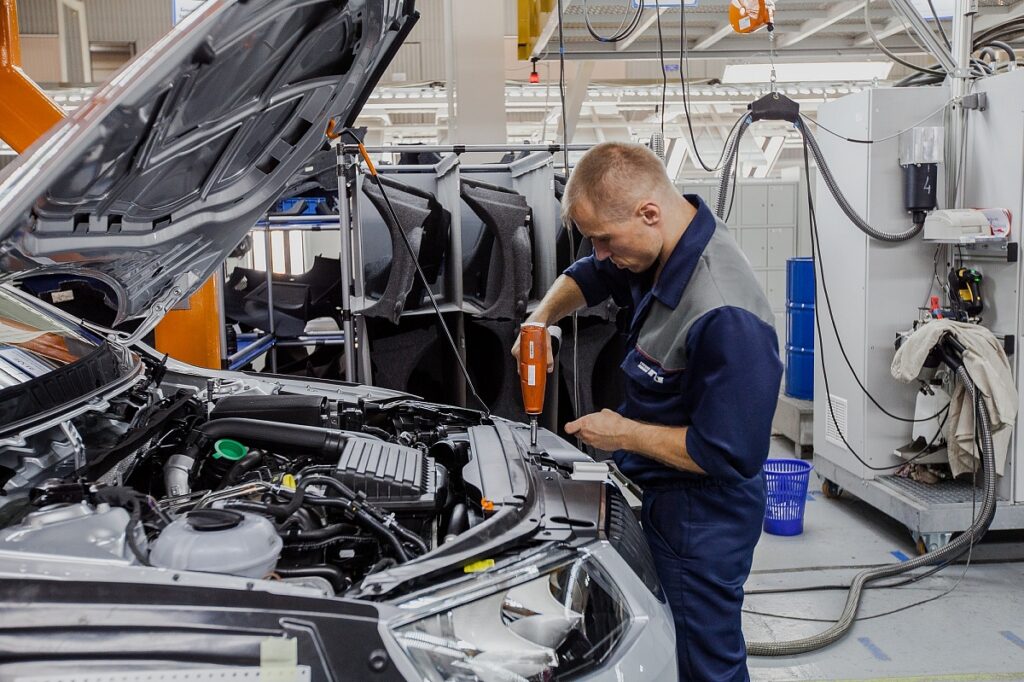 Volkswagen не планирует выпускать машины в России в этом году