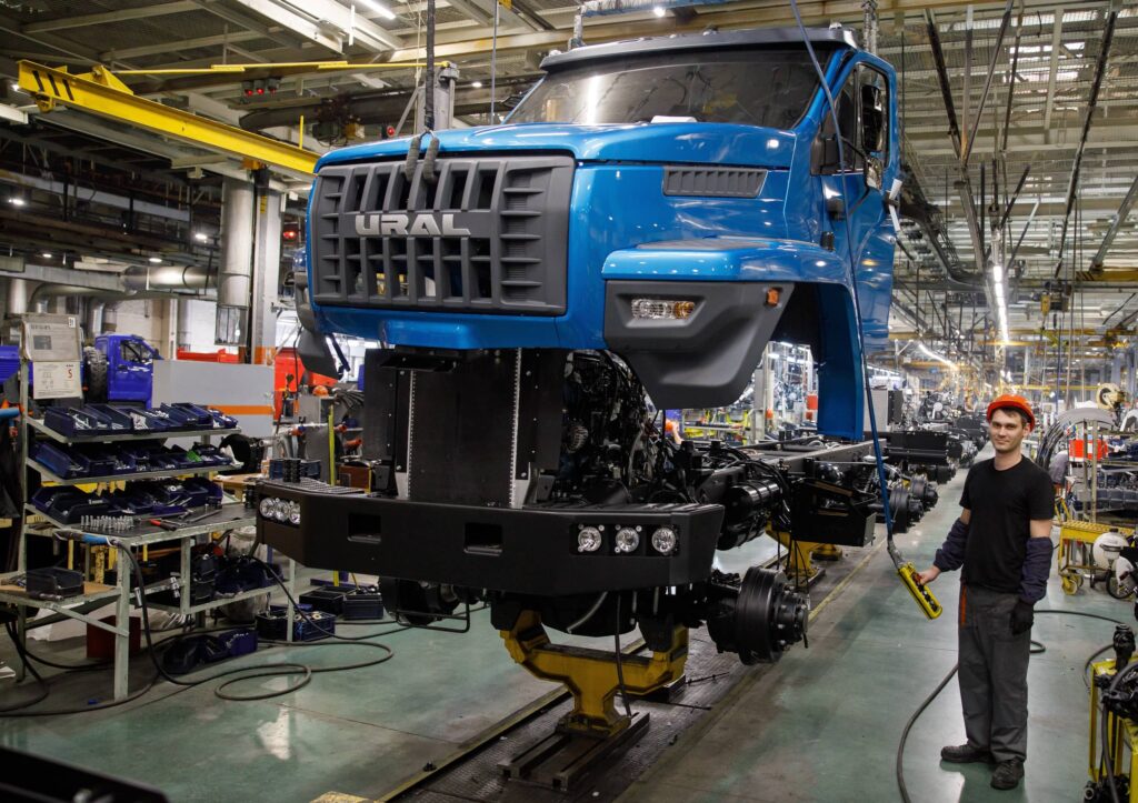 «Урал» готовится к выпуску грузовиков с моторами «Евро-2»