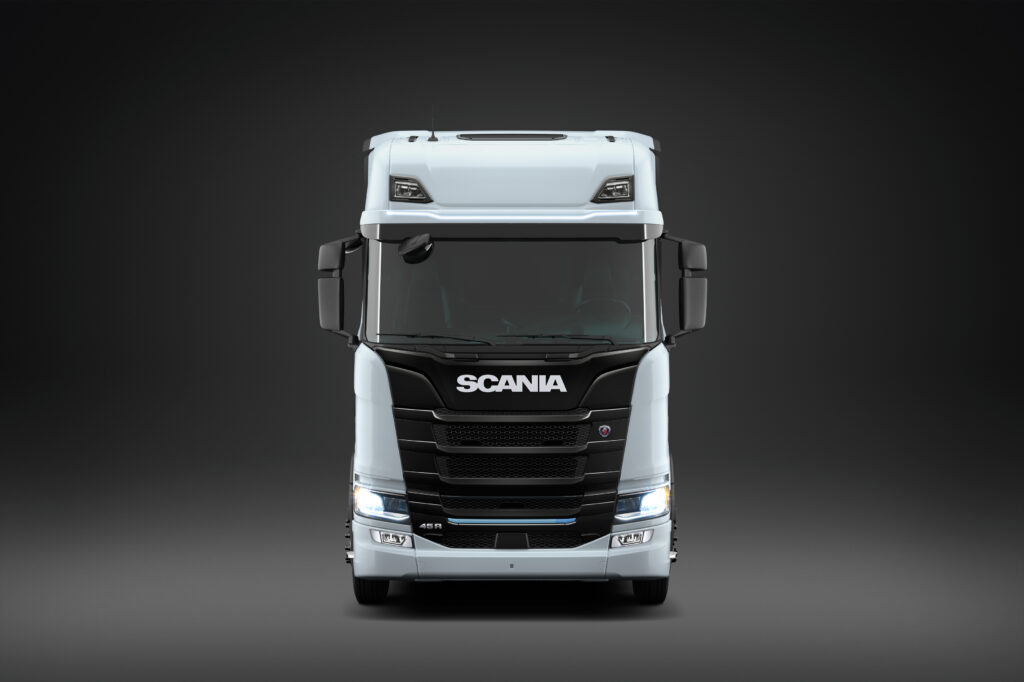 Фура на батарейках: Scania представила электрический тягач  с запасом хода до 350 км