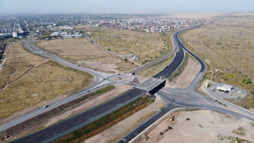 На строительство дорог в России направят 8 млрд рублей
