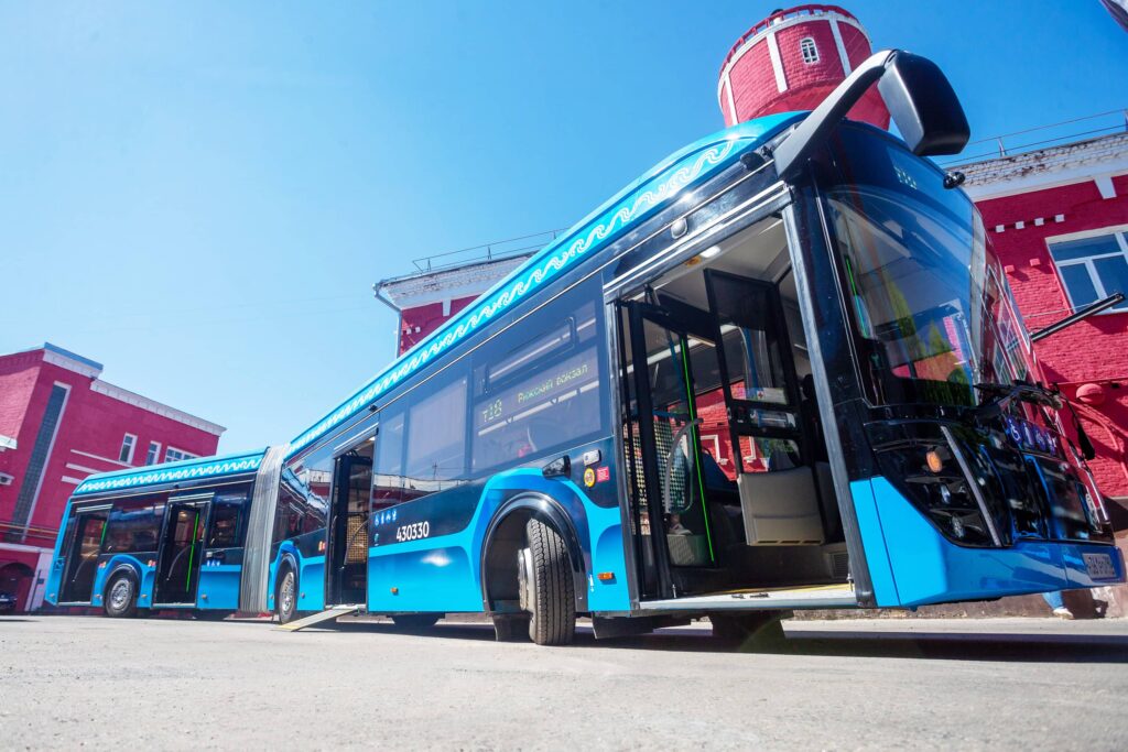 До конца года Москва получит 100 новых электробусов