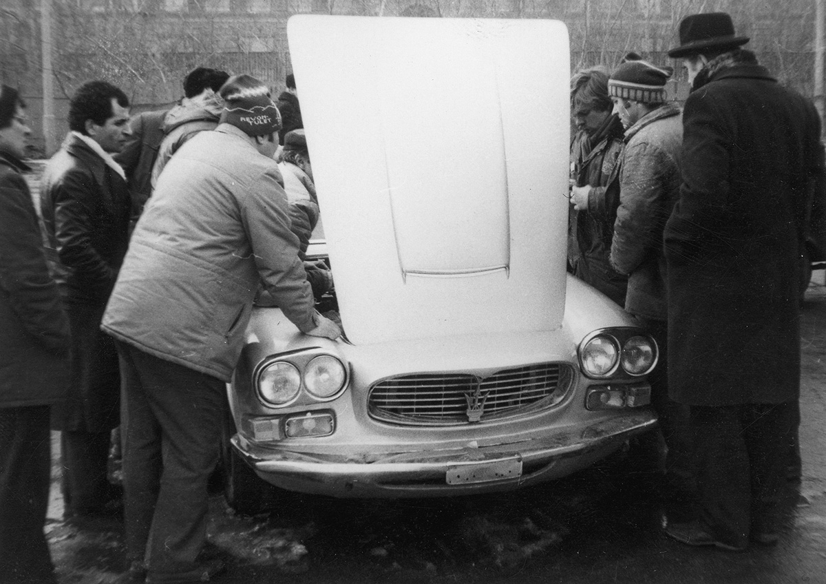 Как покупали и продавали подержанные машины в СССР