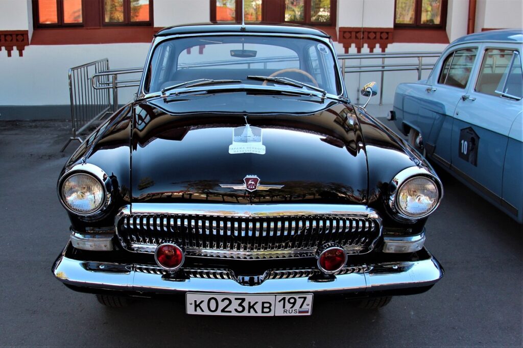 «Догонялки» в СССР: история спецавтомобилей для КГБ