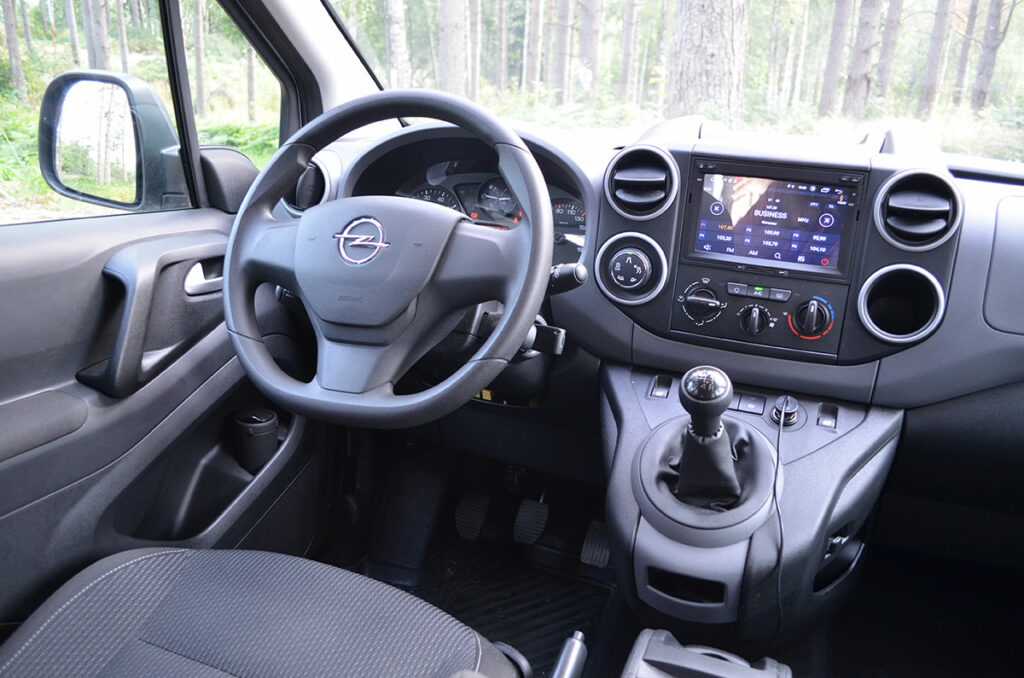 «Аналогов ему попросту нет»: отзывы водителей Opel Combo Life