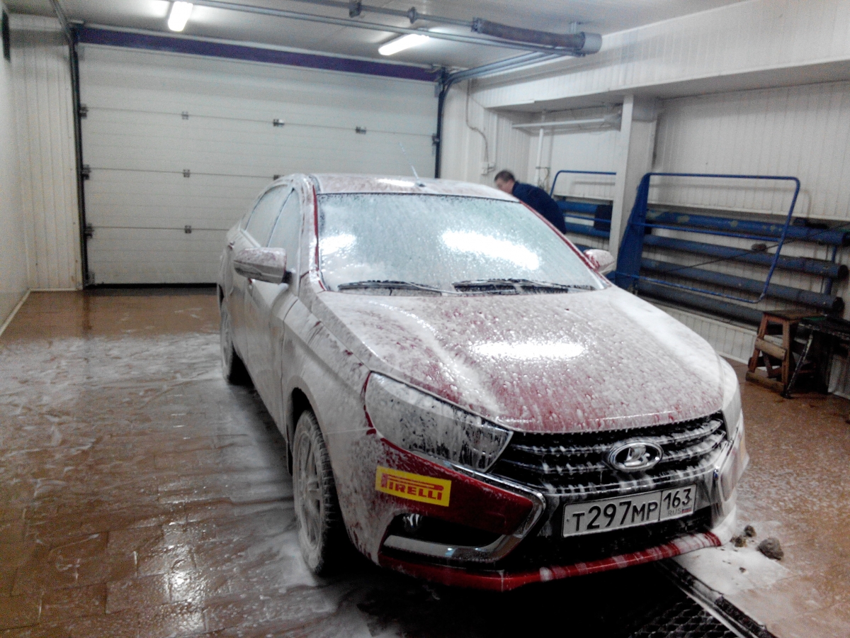 Как правильно мыть машину зимой