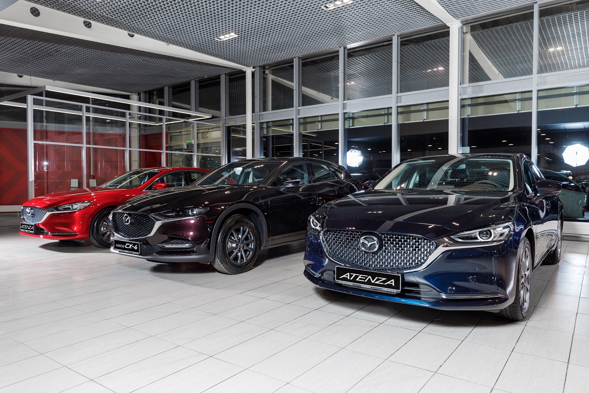 «Шестерка» из Китая: в России начались продажи Mazda Atenza
