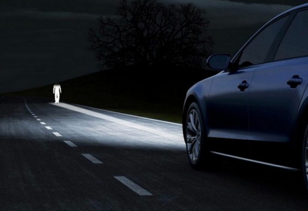 Светодиодное освещение в автомобиле: LED лампы, матрицы, лента и гибкий «неон»