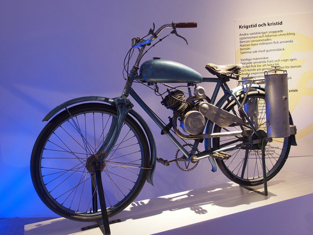 Этот мотоцикл с газогенератором находится в Музее техники в шведском Мальмо