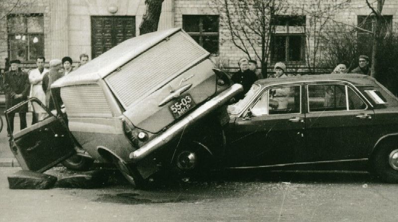 Жизнь без ОСАГО: как в СССР разбирались с виновниками ДТП и чинили машины?